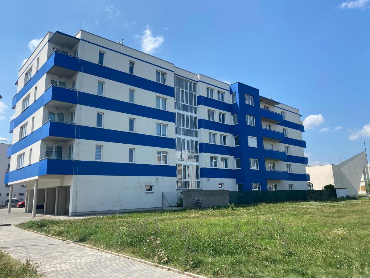 Stylovy Apartman Artdeco Apartment Poděbrady Екстериор снимка